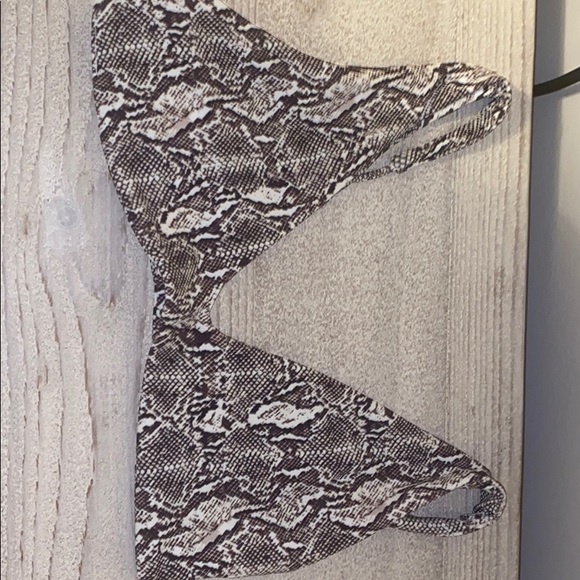 I am selling two bikinis in a snake print - Picture 1 of 5